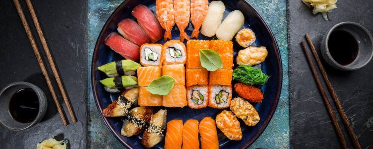 asian food (sushi)