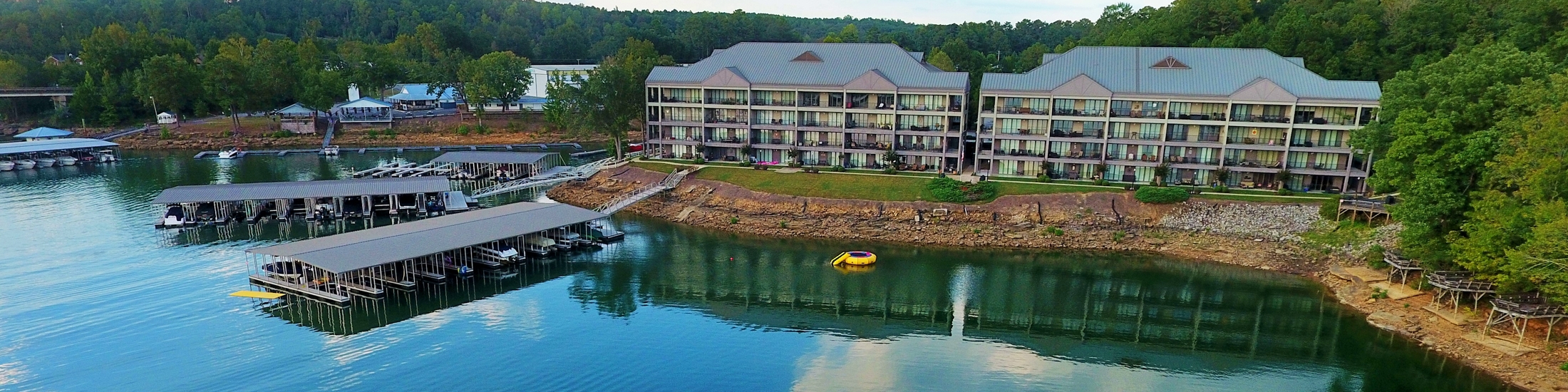 Condo or Condominiums for Sale on Smith Lake