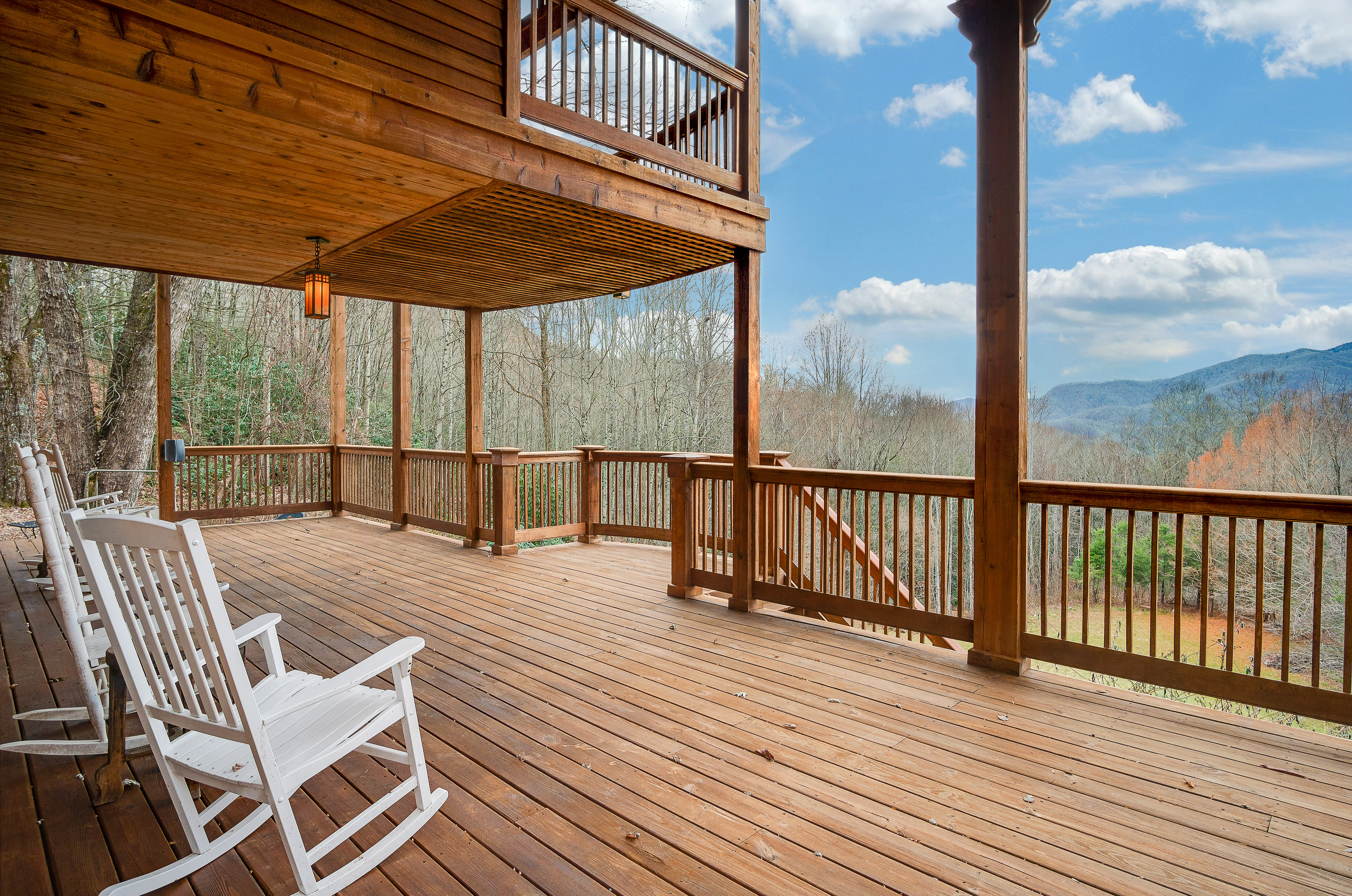 331 Westview Dr, Balsam, NC 28707