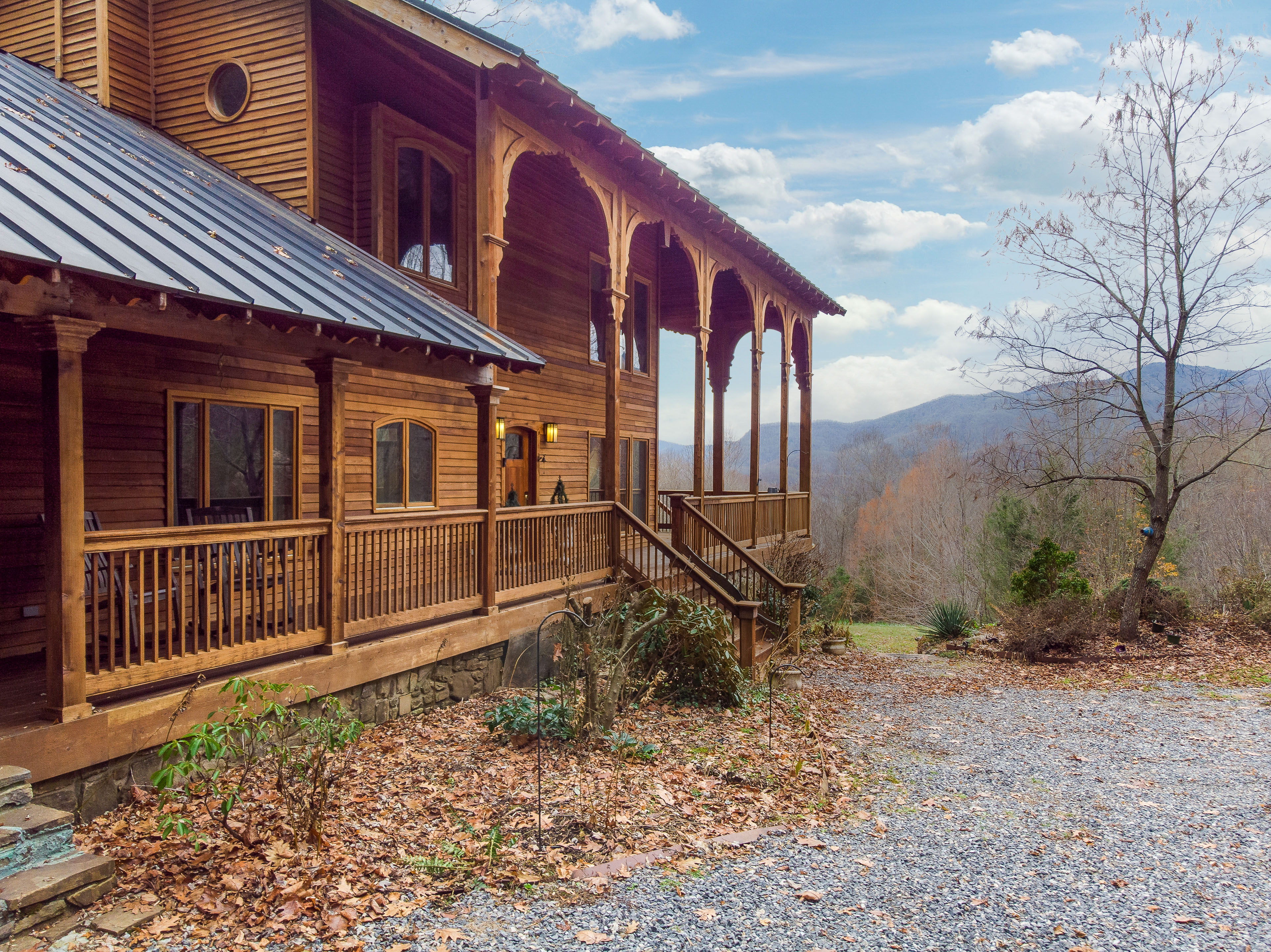 331 Westview Dr, Balsam, NC 28707