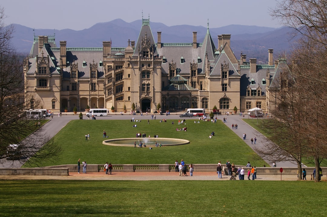 Tonight in Cashiers: The Women Behind Biltmore Estate