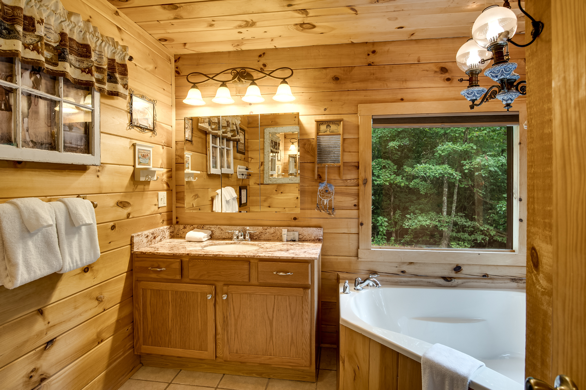 110 Crescent Creek Drive, Sylva, NC 28779