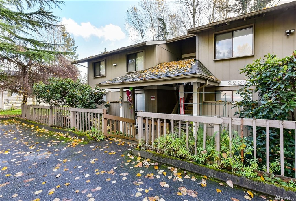 Fourplex for Sale in Federal Way multifamily property listings