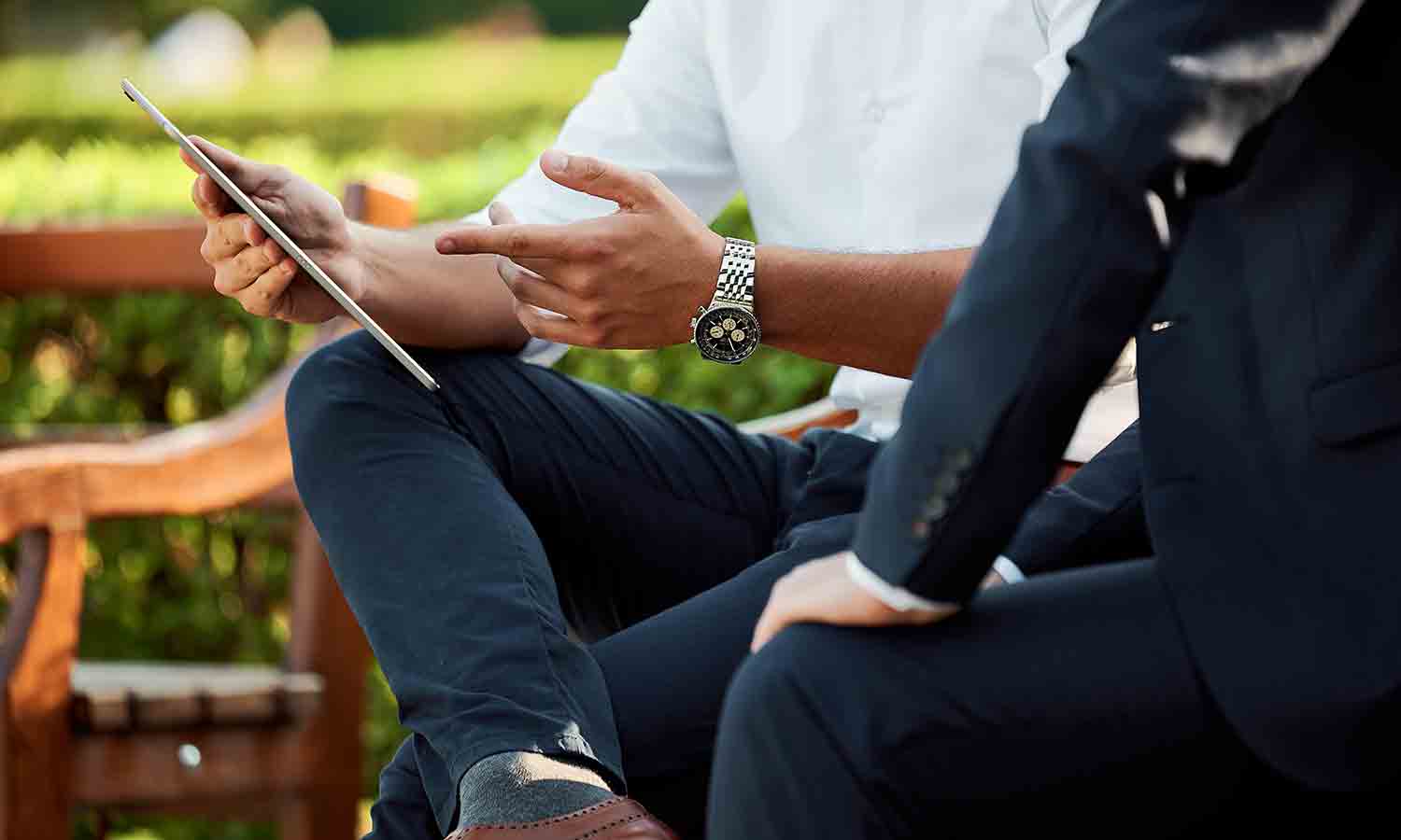 man asking realtor questioins about buying a house