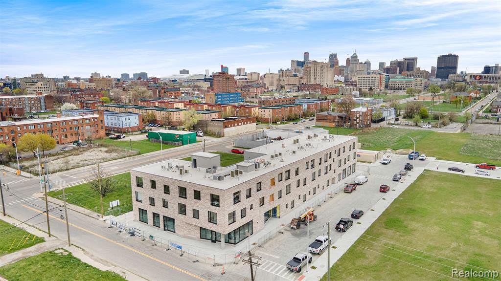 Fourth and Selden