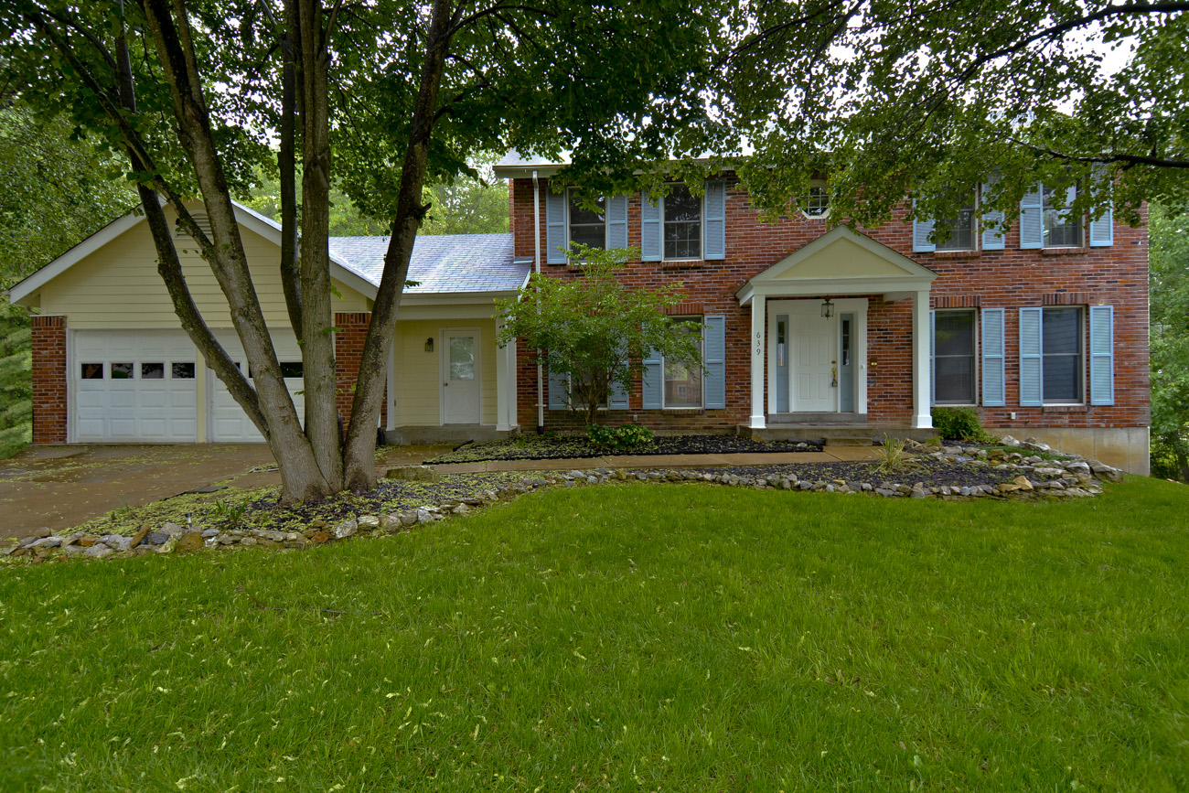 639 Amberwood Ln. Ballwin, MO 63021 | The Nett Group