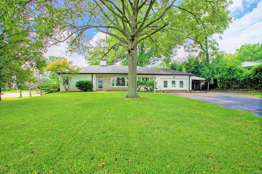 4720 Mattis Rd, St Louis, Missouri 63128