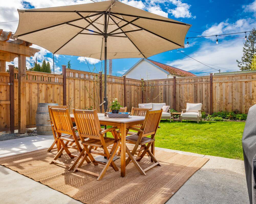 Search Florida Homes with Fenced Backyard Real Estate