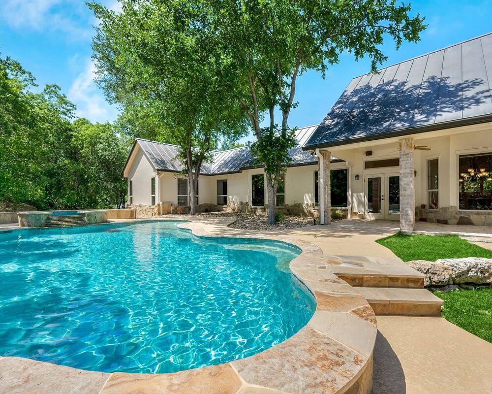 Search Maine Homes with Pool Real Estate