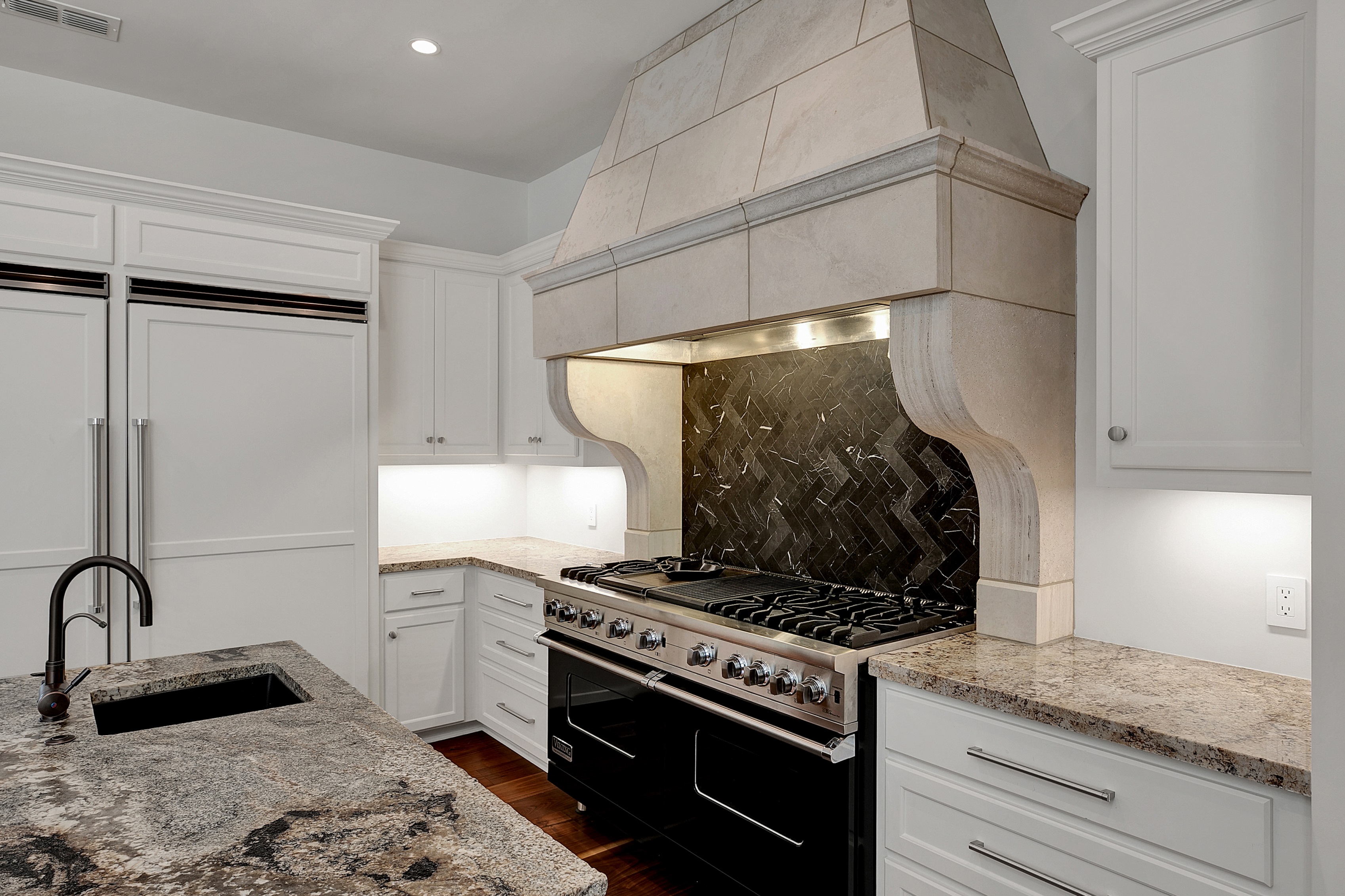 Inside John Smoltz'S Luxurious Hill Country Estate - fgpy6vq