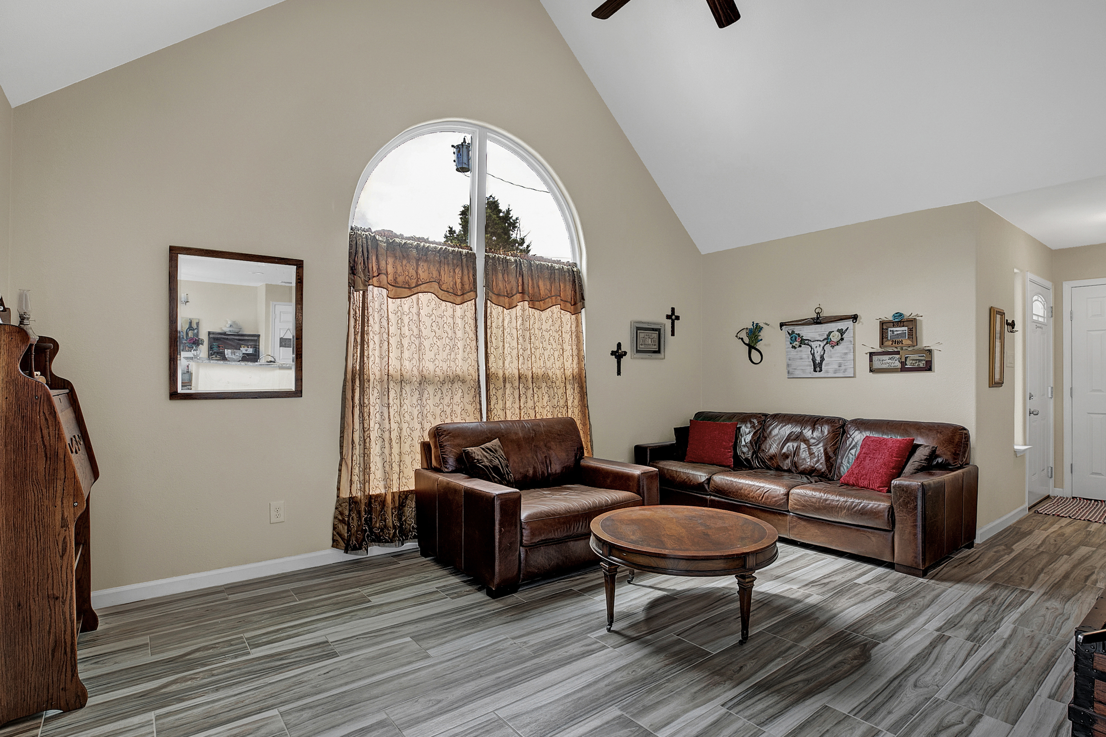 2135 Blueridge Canyon Lake TX 78133