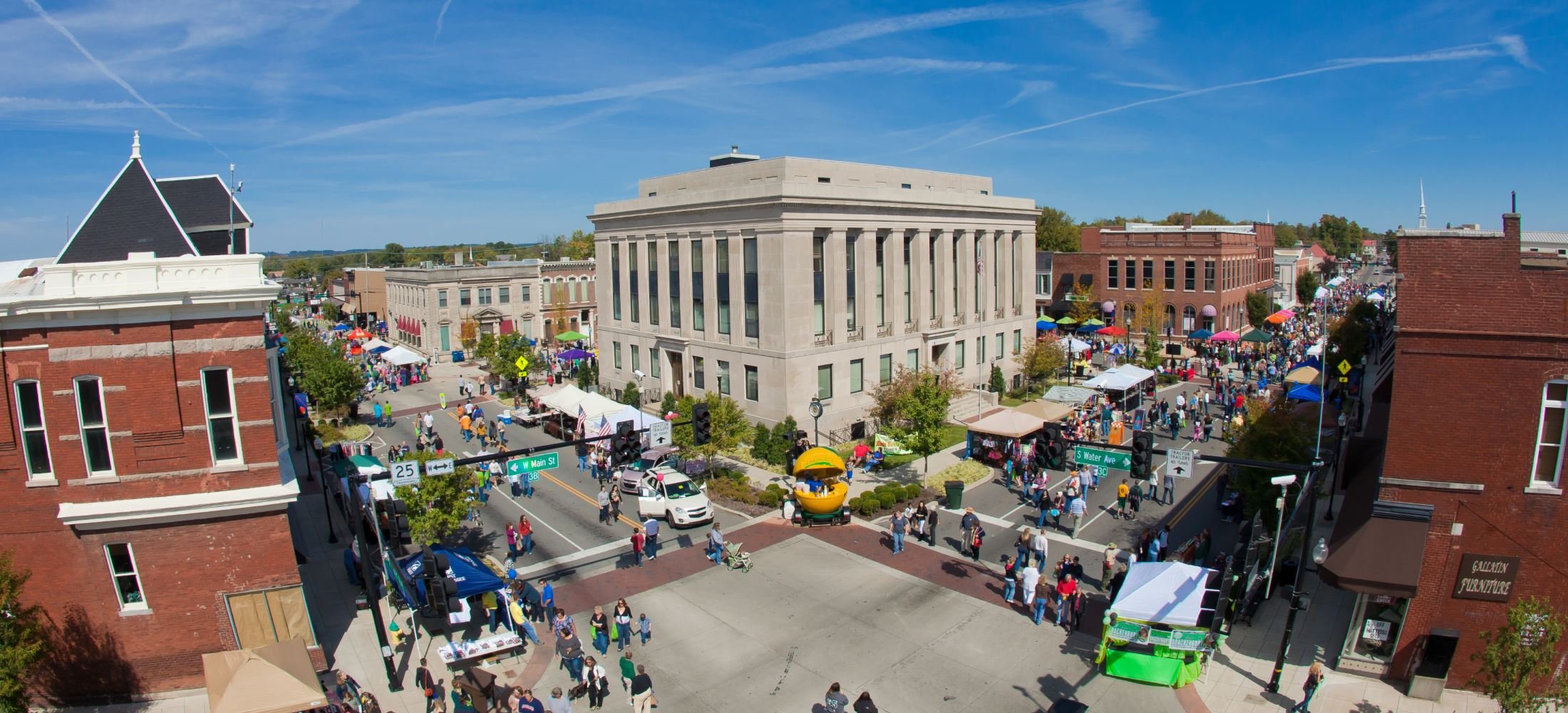 Aerial view of the historic Gallatin, Tennessee town square and courthouse during a downtown festival