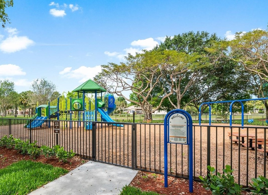 Fox Ridge Parkland, FL Real Estate Listings, Homes For Sale & Sold Homes