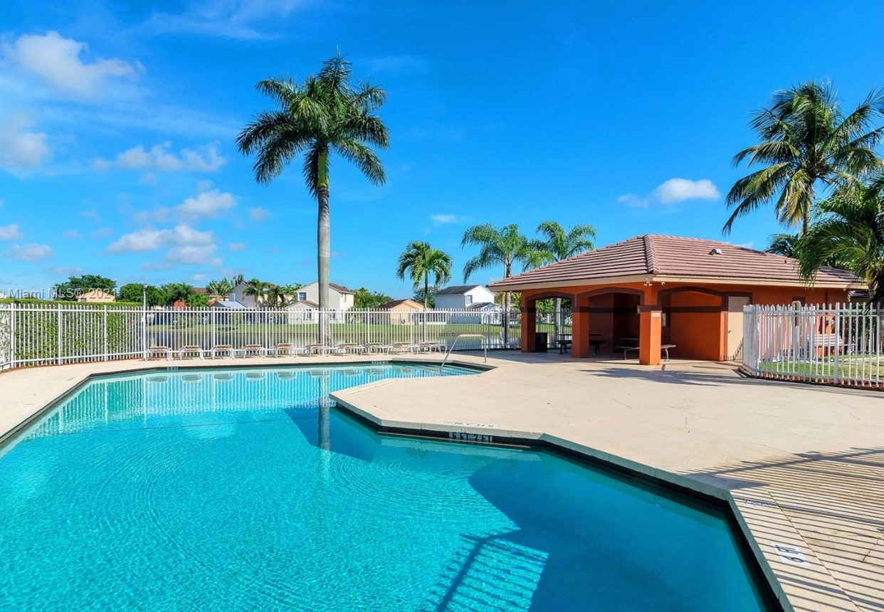 Profiles II at Chapel Trail Pembroke Pines FL Homes For Sale