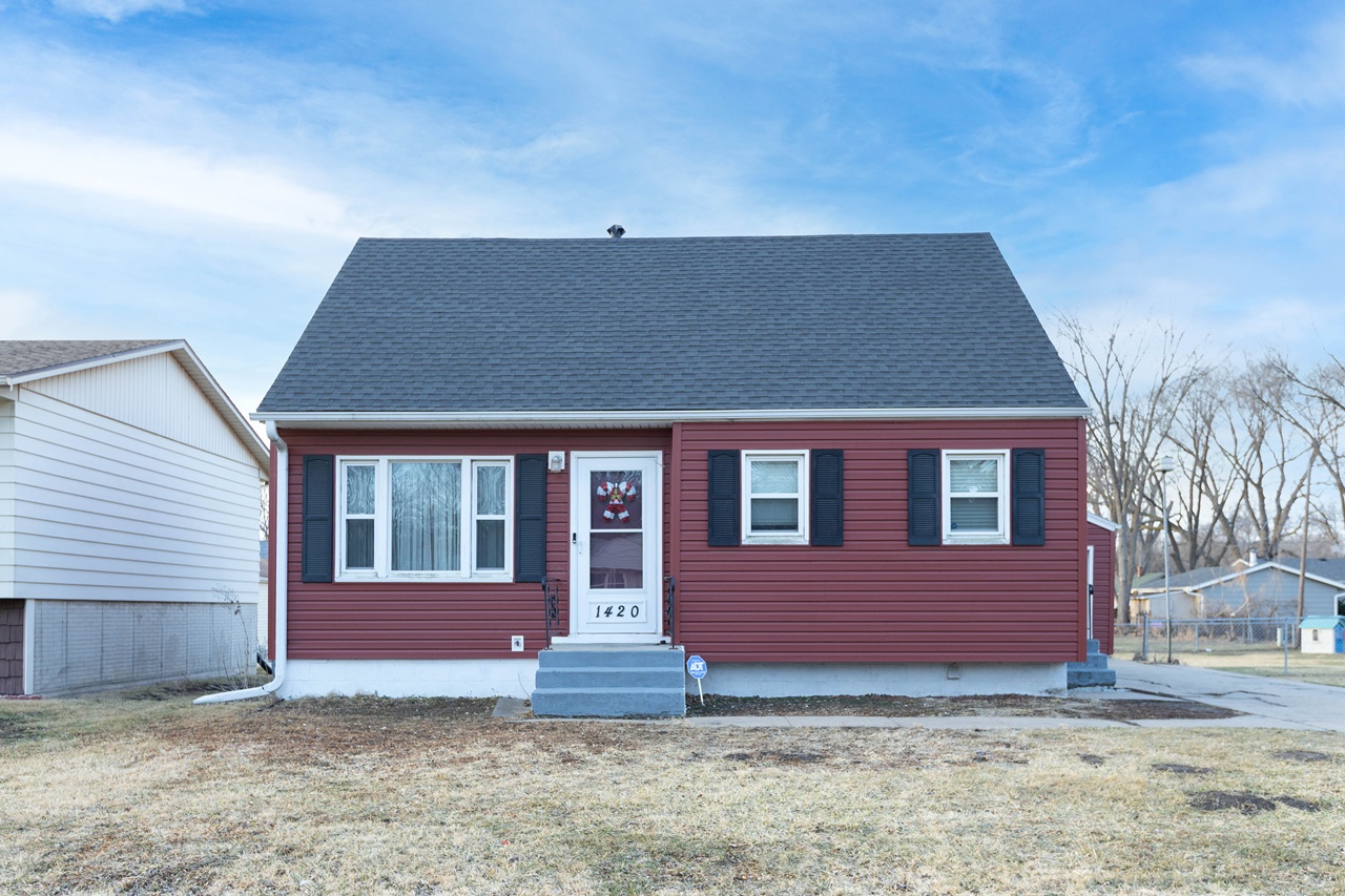 1420 W Lunah Avenue, Sioux City, IA