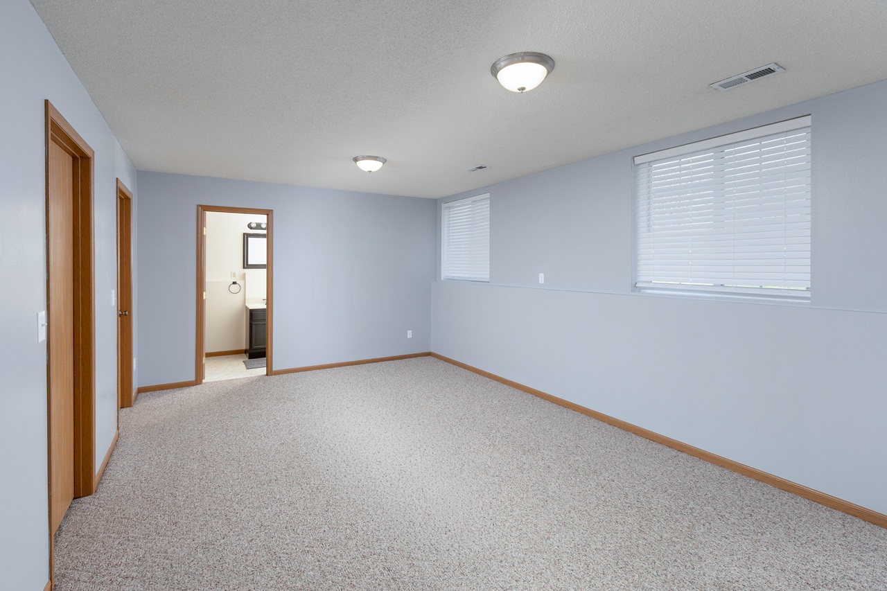 915 4th Street, Onawa, IA