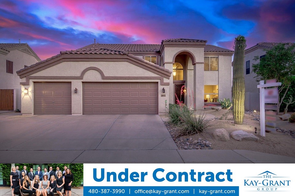 UNDER CONTRACT Spacious Augusta Ranch Home in Mesa