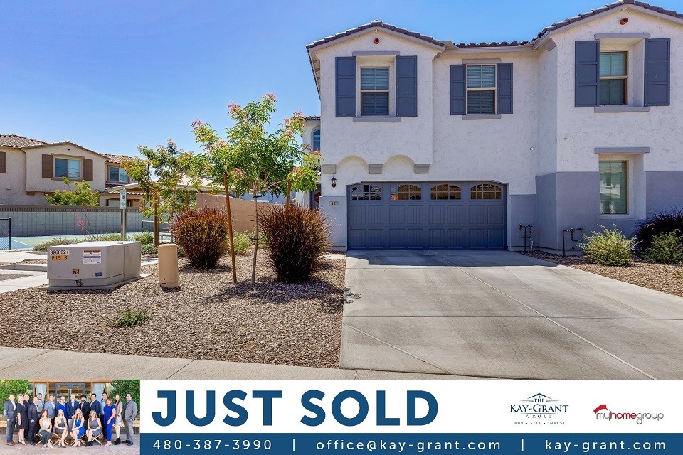 JUST SOLD Mission Crossing Townhome in Chandler