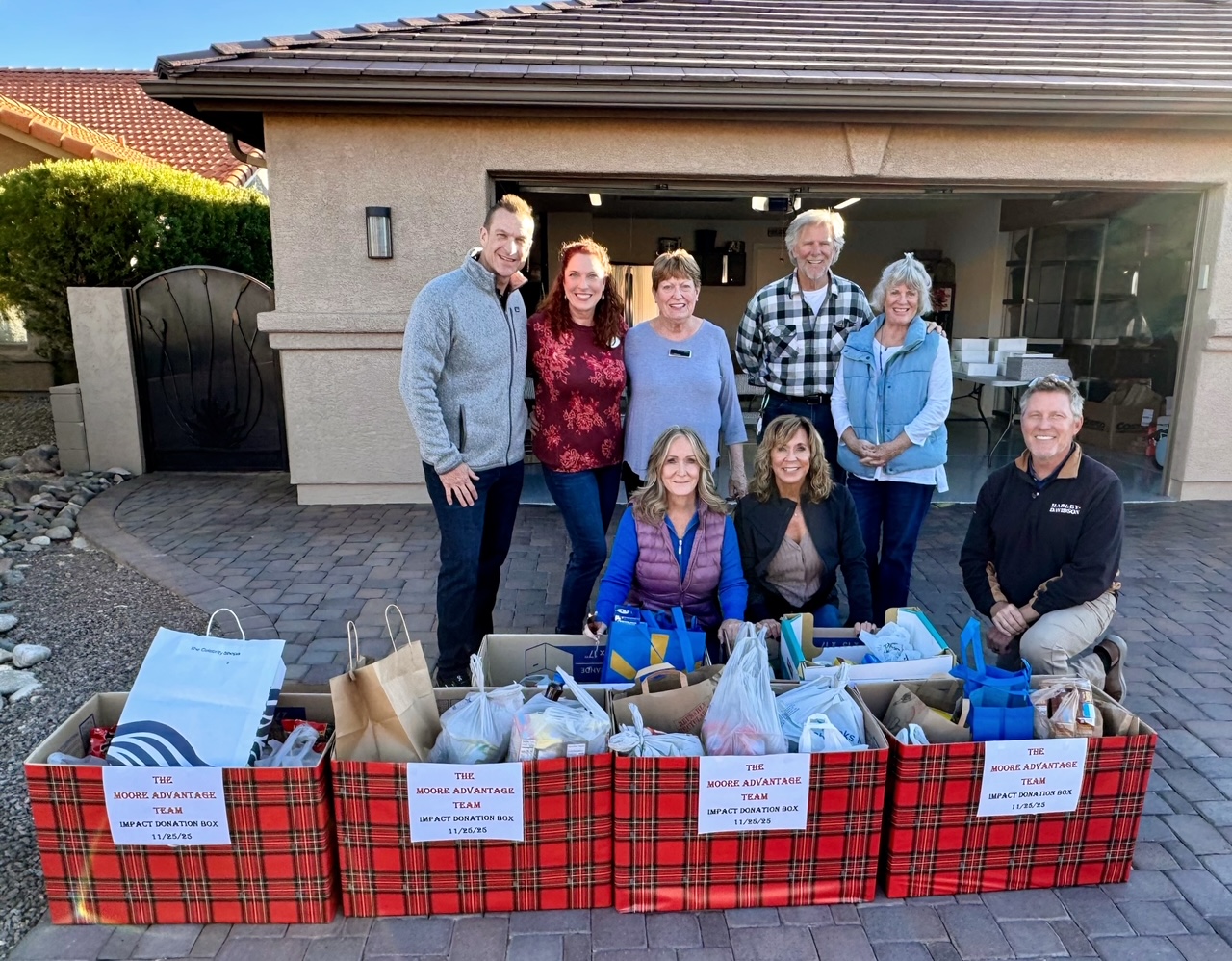 SaddleBrooke Food Drive Team Photo