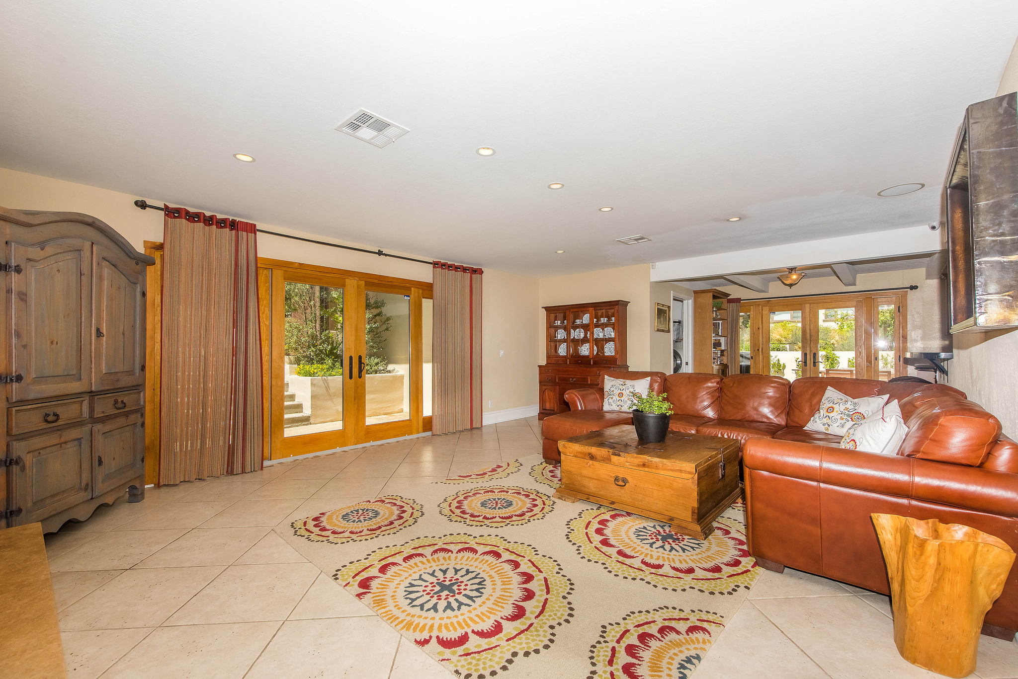 Private Cowan Heights Oasis