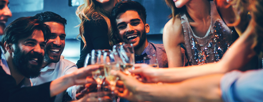 Small Town Vibe, With Access To Amenities - Nightlife