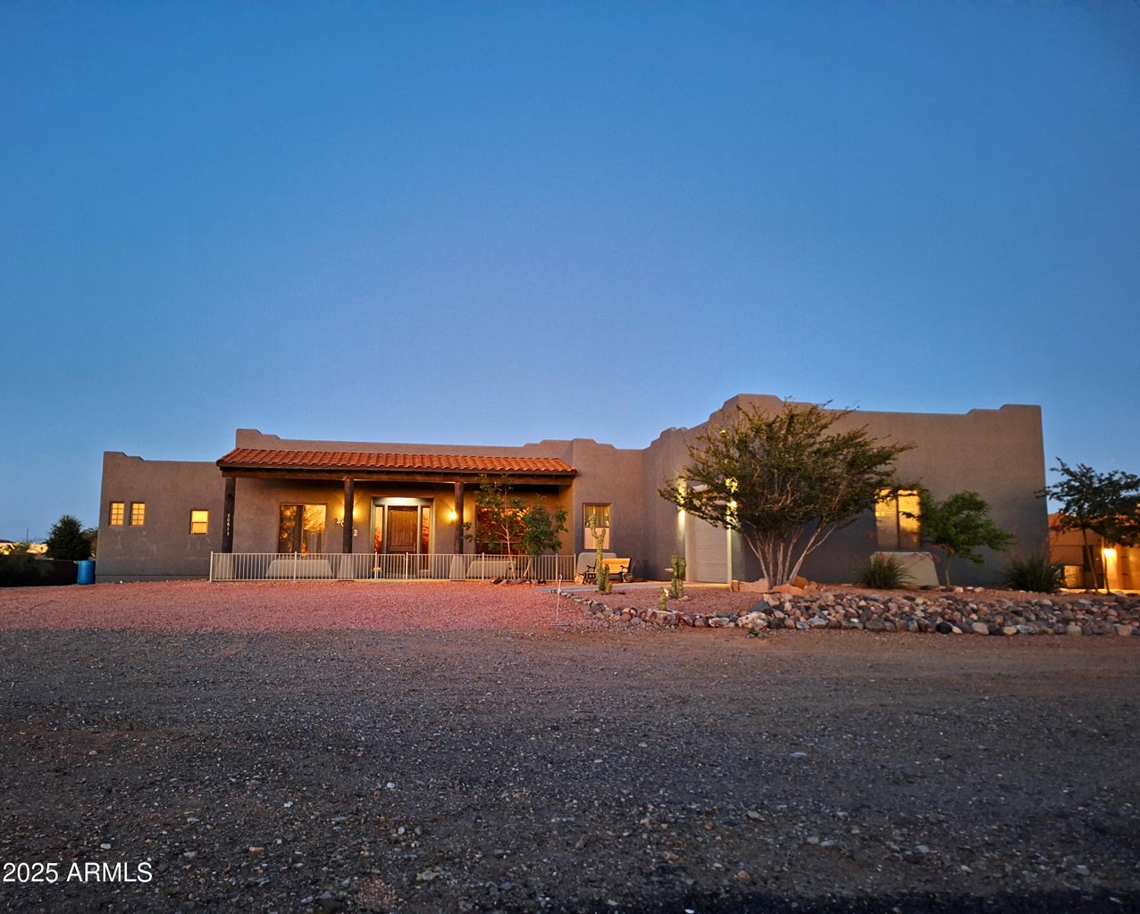 Homes with Oversized Lots Surprise AZ