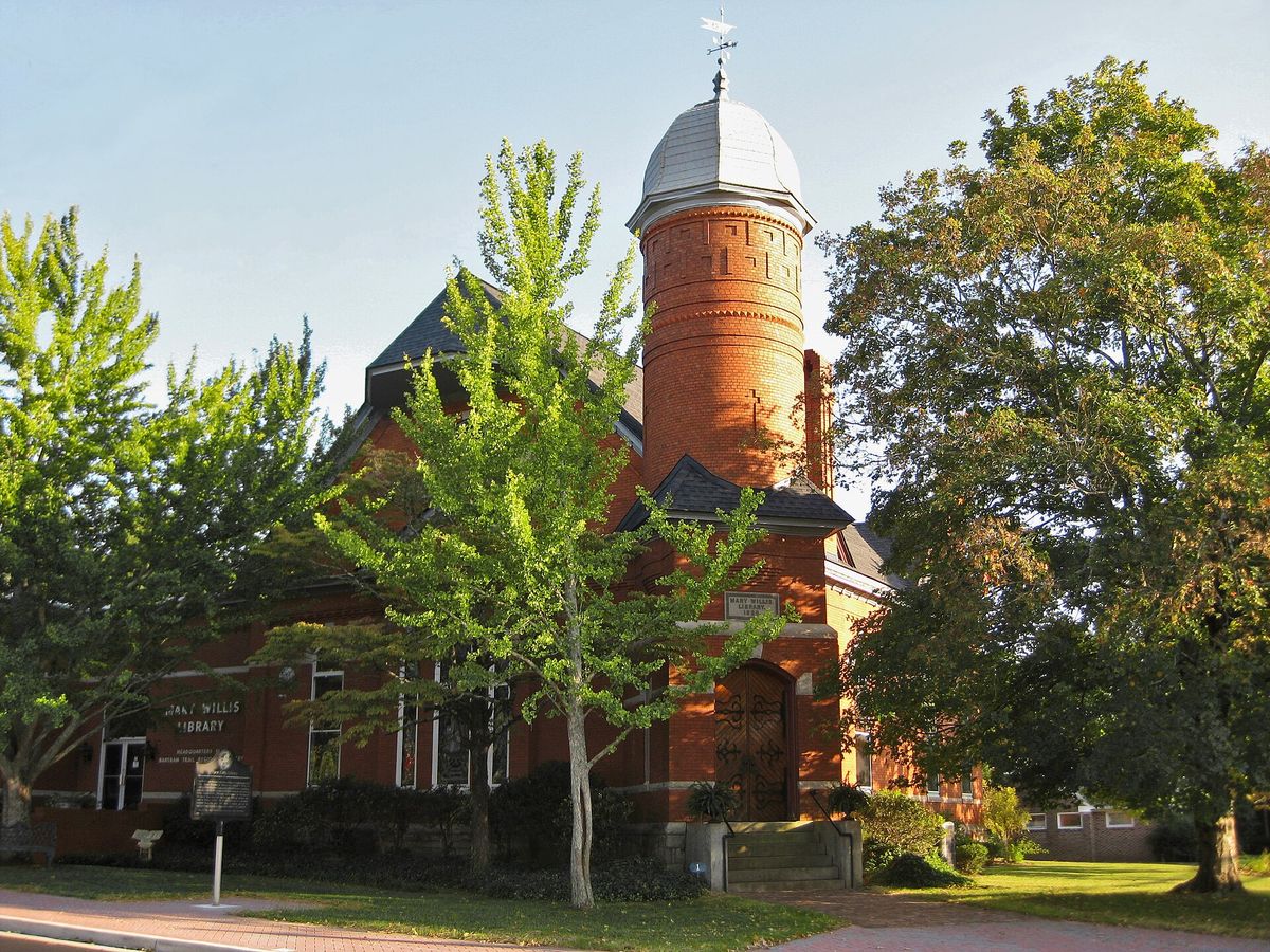 The red-brick Mary Willis Library with its domed tower in Washington, Georgia