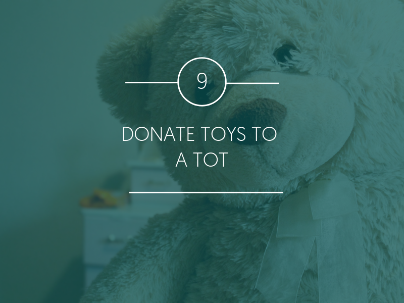 9 Ways to Share the Spirit of the Season