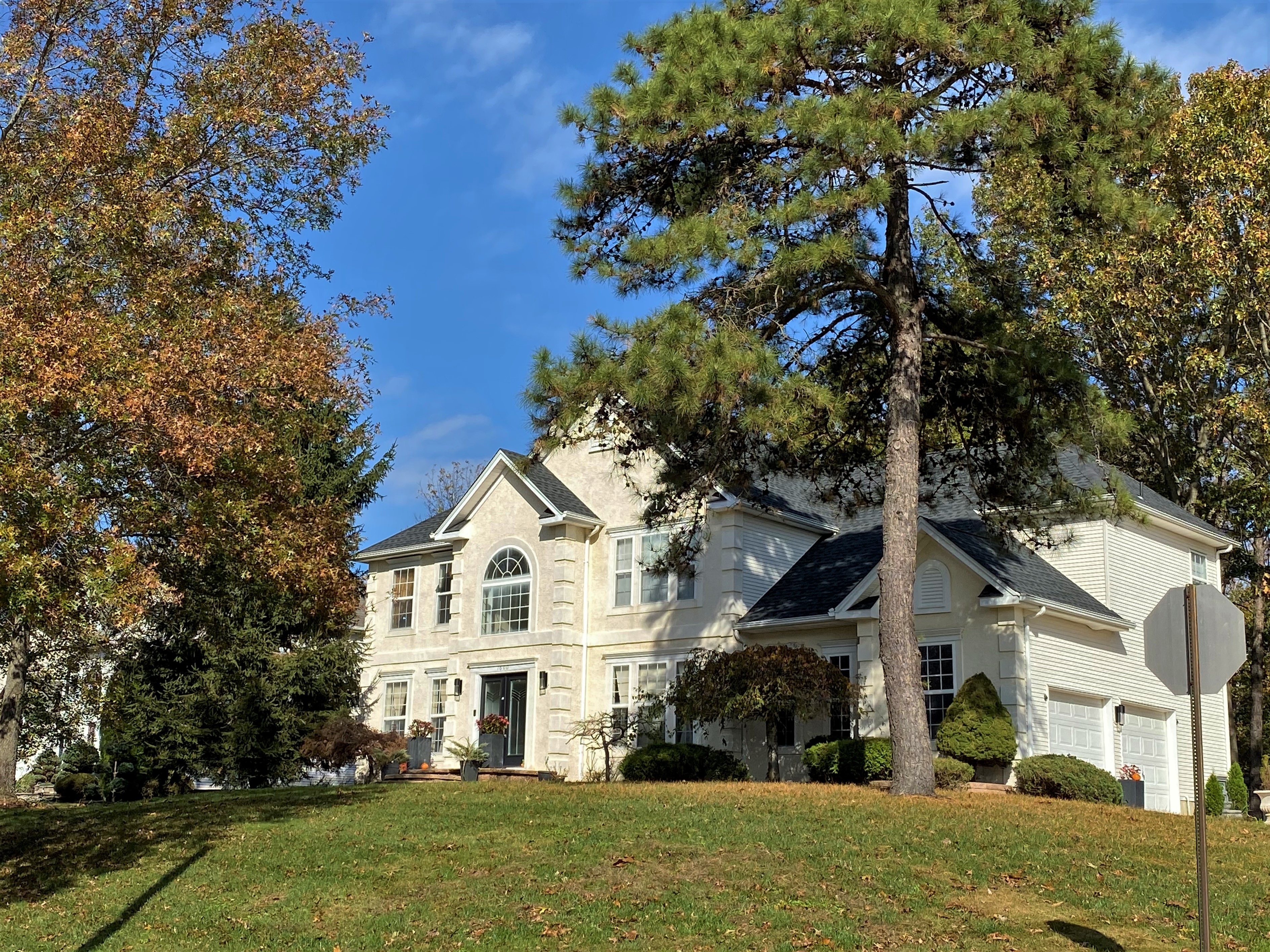 Explore Tall Oaks Williamstown NJ Homes with Joe Wiessner Realty™