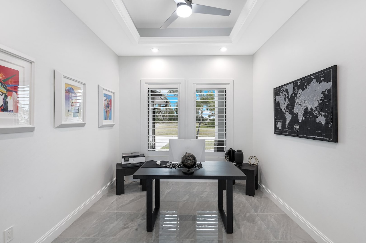 Office area - 2113 SW 45th Ter Cape Coral, FL 33914