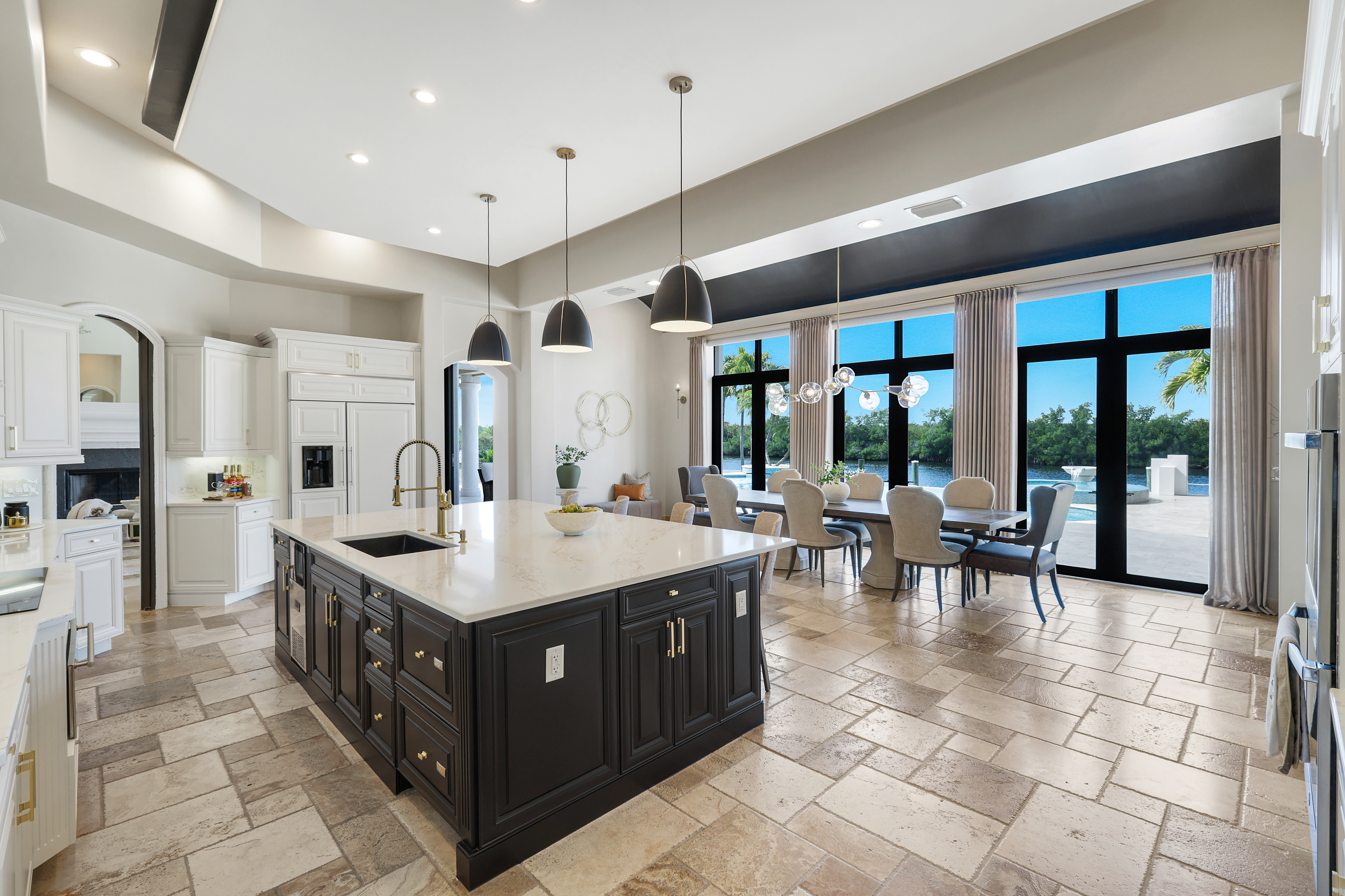 4842 SW 29th St Cape Coral, FL 33914 (Kitchen)
