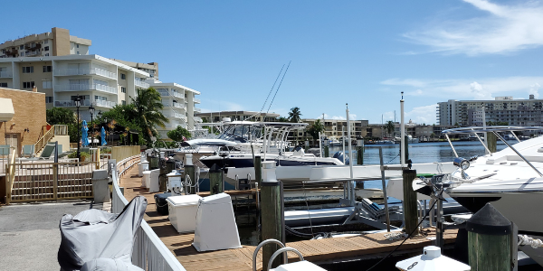 Fort Lauderdale condos with docks