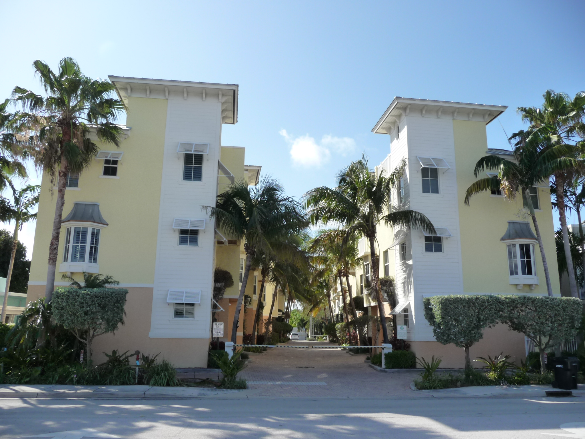 Pet Friendly Condos in Lauderdale by the Sea Updated for 2020