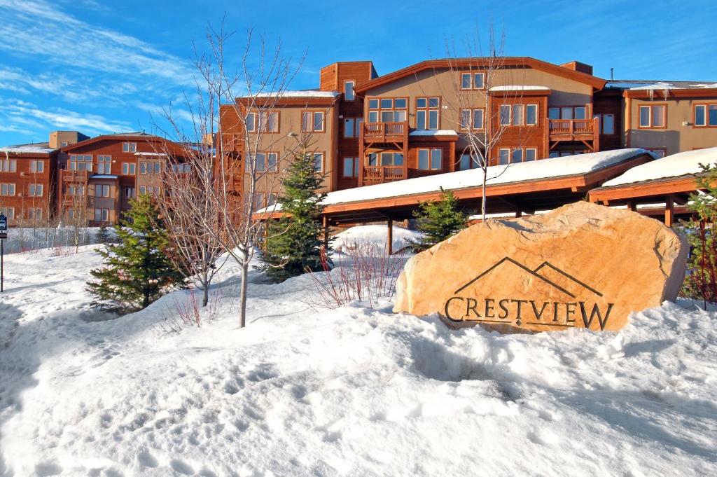 Crestview Condominium