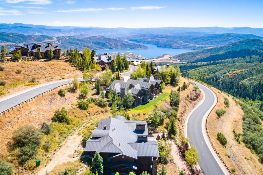 Luxury homes in Deer Crest, Park City with panoramic lake and mountain views.