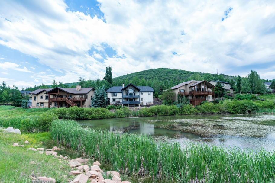 High Meadows At Pinebrook