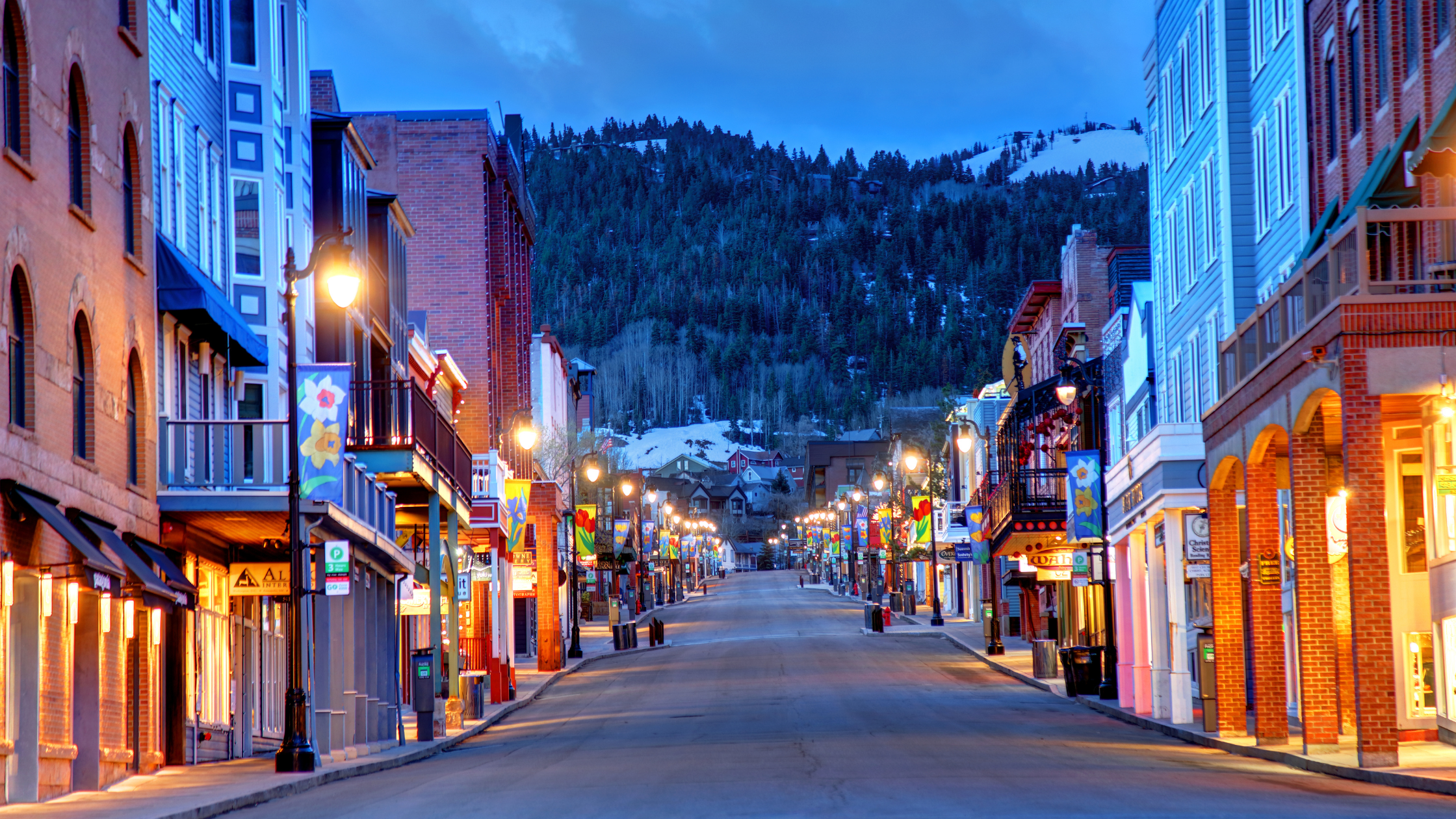 Living in Park City, Utah with mountain homes, ski terrain, and year-round outdoor lifestyle