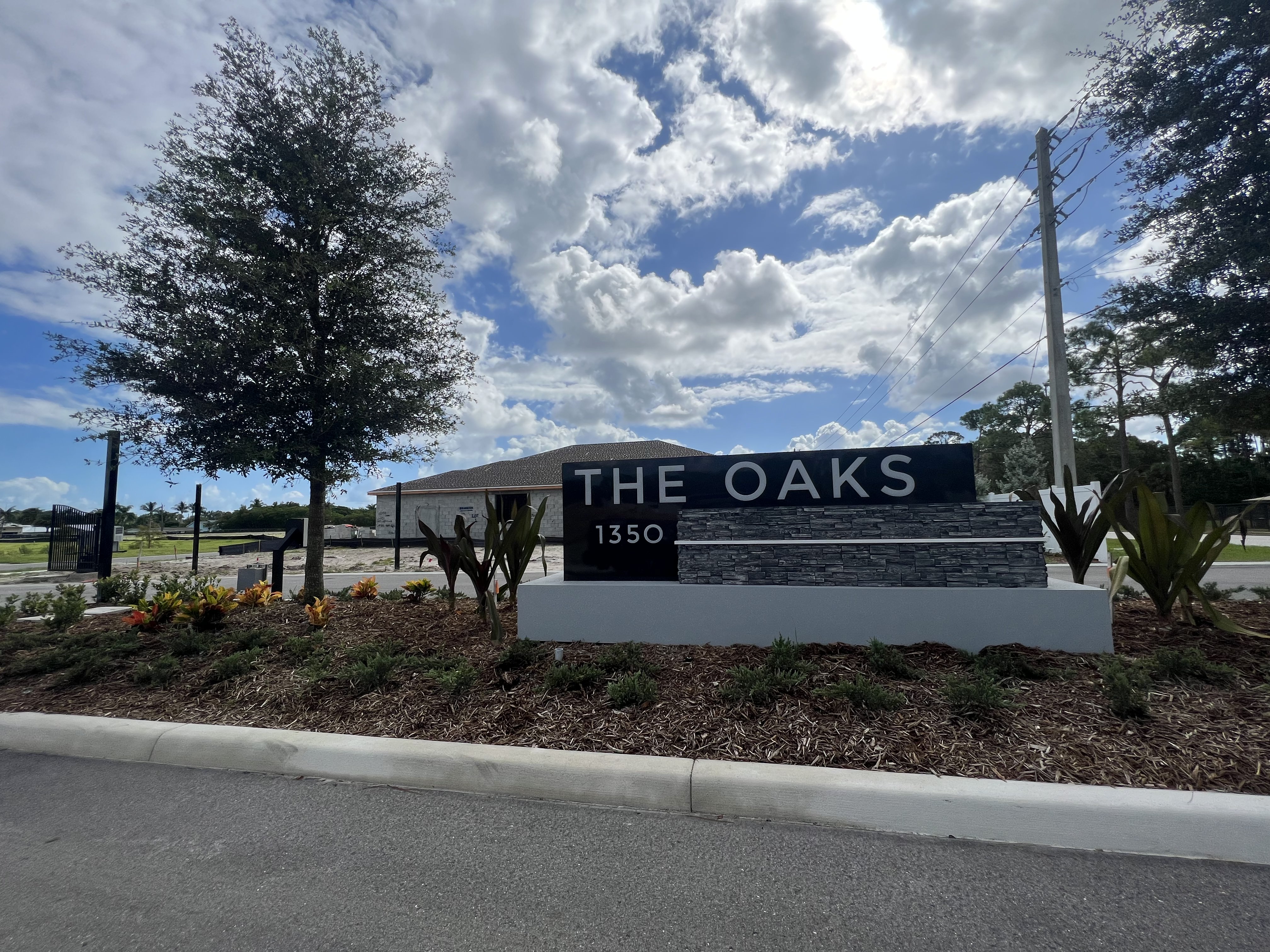 the oaks palm city construction