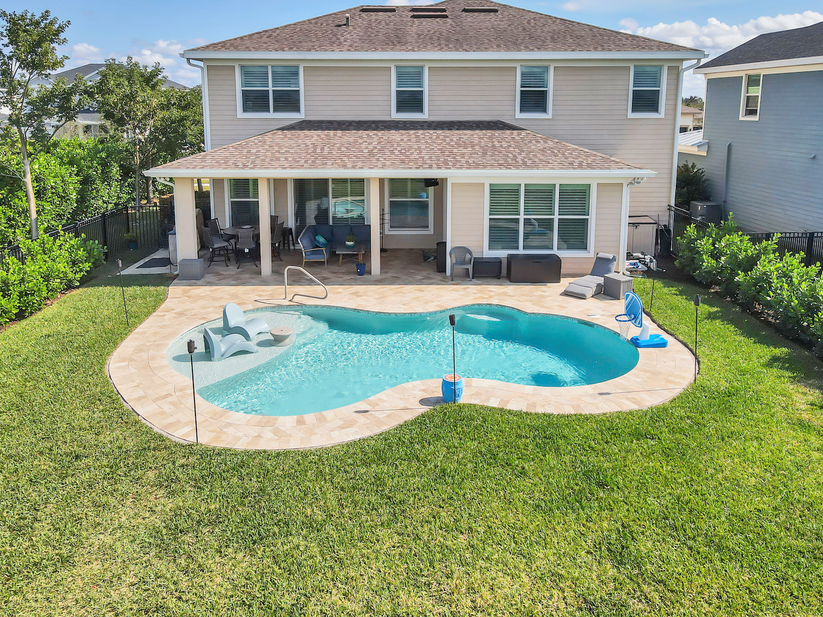 929 Sterling Pine Place Pool