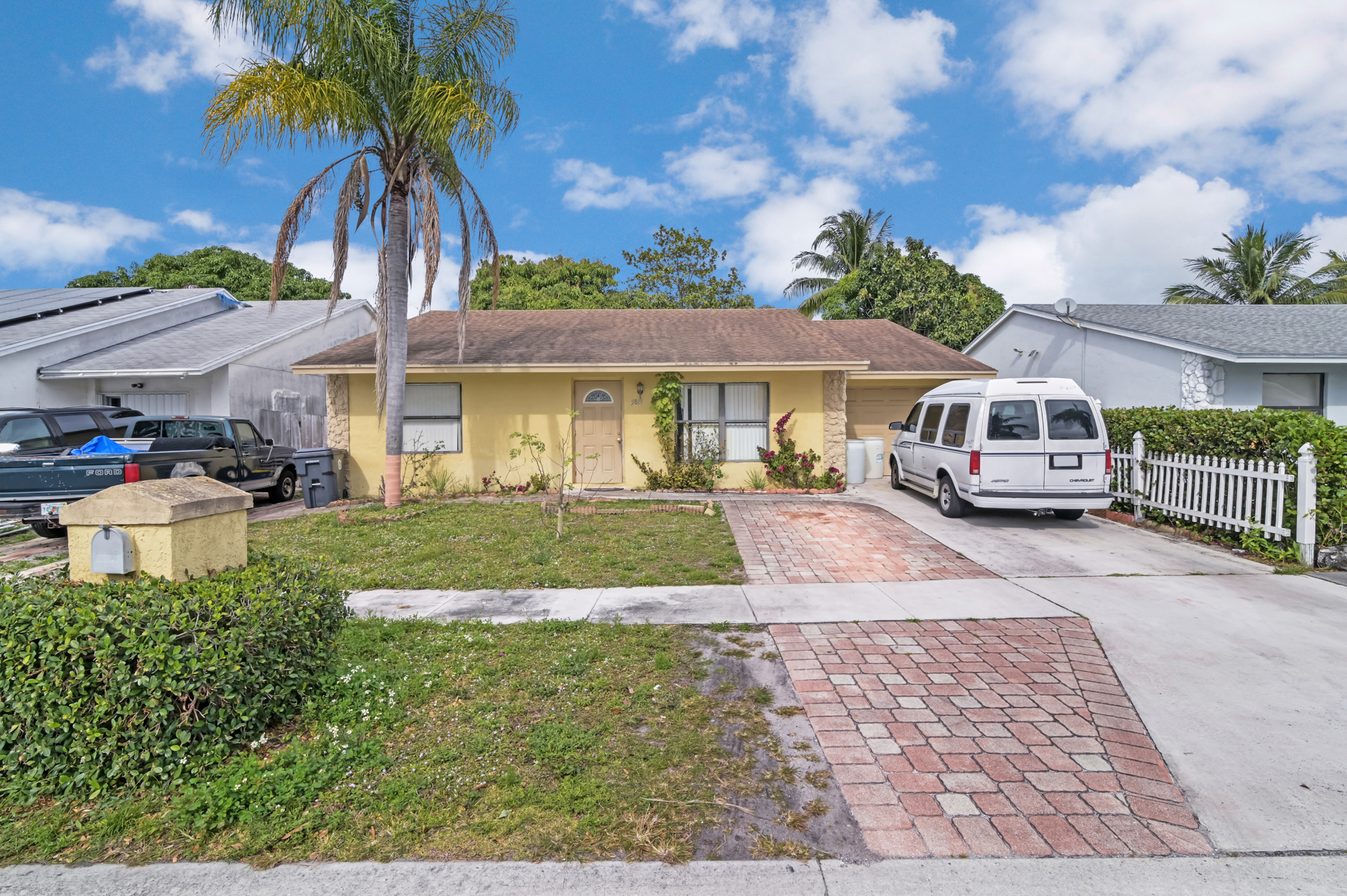 Lantana Homes Lake Worth Home For Sale Front Exterior