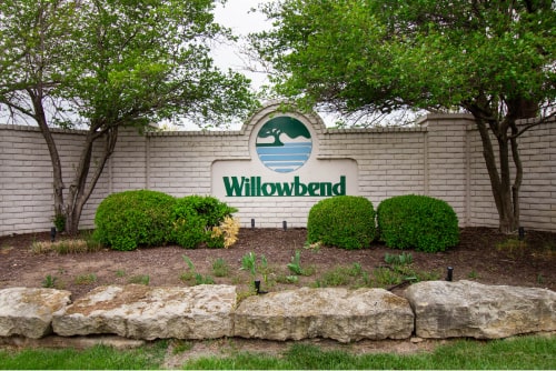 Willowbend Sign at the entrance of the Willowbend subdivision