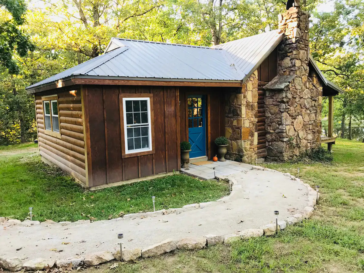 20 Best And Unique Airbnb in Kansas (2024 UPDATE)