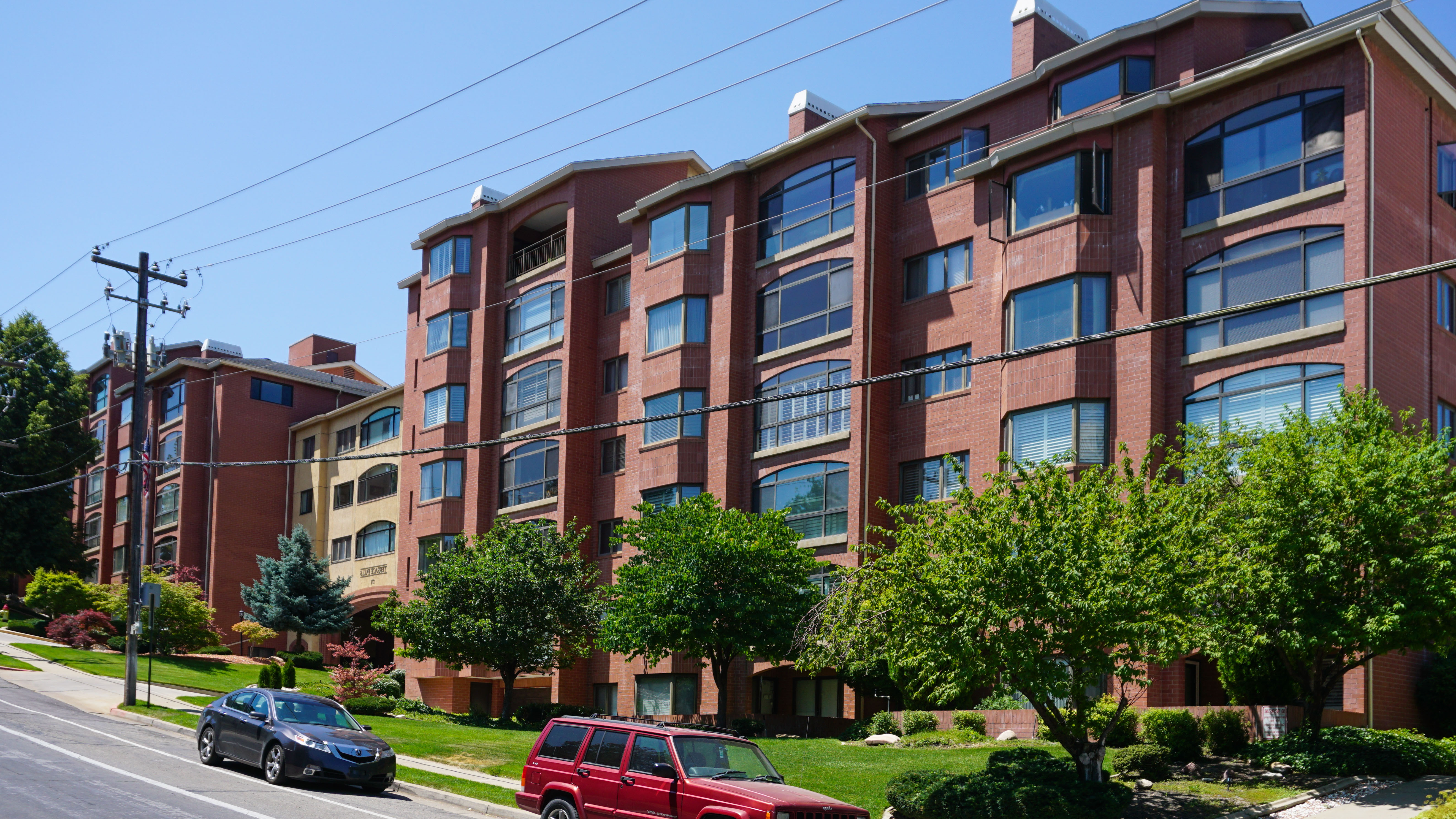 Terrace Falls High Rise Condos for Sale in SLC