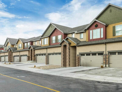 Talans Cove townhomes for sale in Saratoga Springs