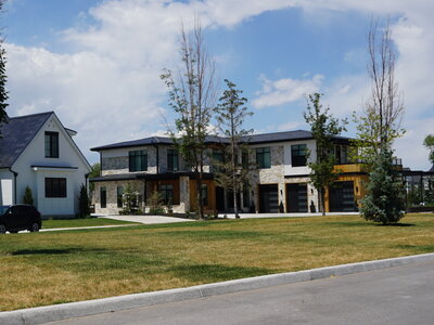 James Bay neighborhood at Waters Edge