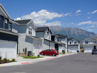 Windsor neighborhood home at Water's Edge
