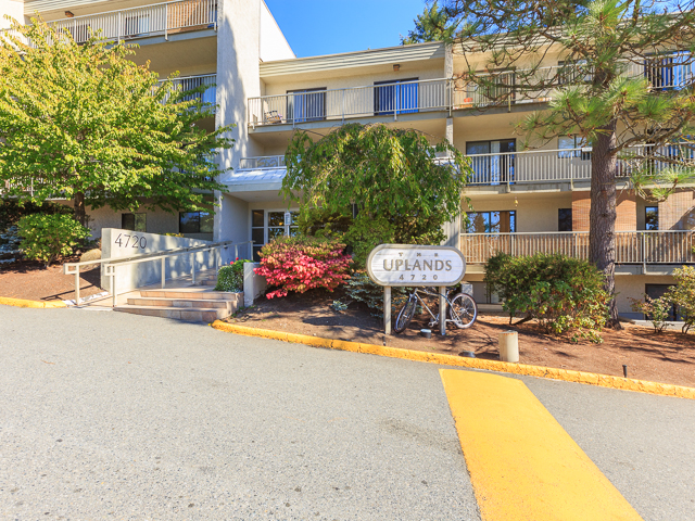 405-4720 Uplands Condo for Sale