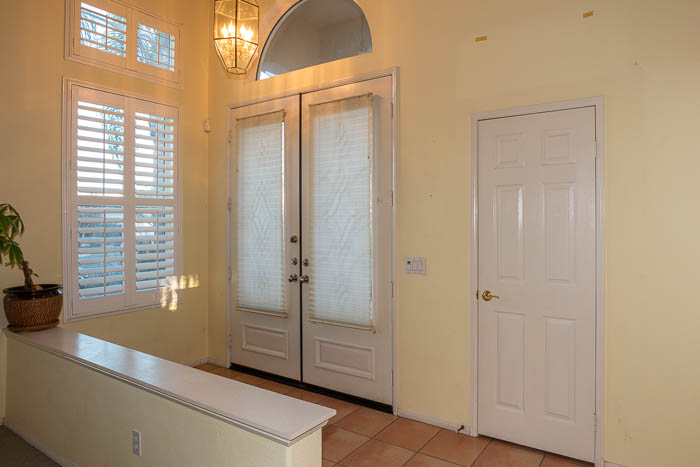 Living Room and Entry of 4815 Caminito Mirador