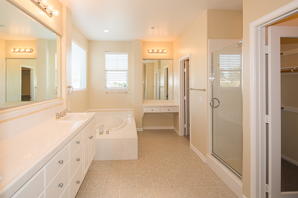 5581 Quinn St-Master Bedroom Bathroom