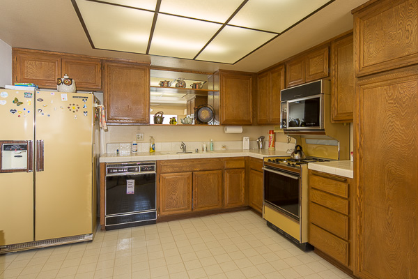 929 Fairchild Ave-Kitchen